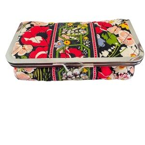 Vera Bradley Poppy Fields Floral cosmetics bag Pouch Black Kiss lock